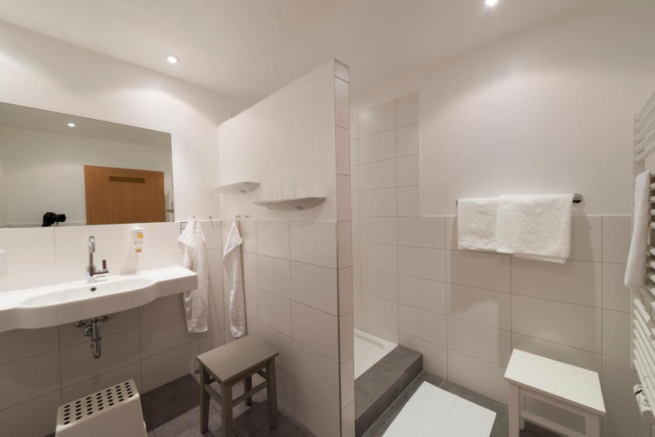 Hotel Gasthof Zum Storch Schlüsselfeld Kültér fotó